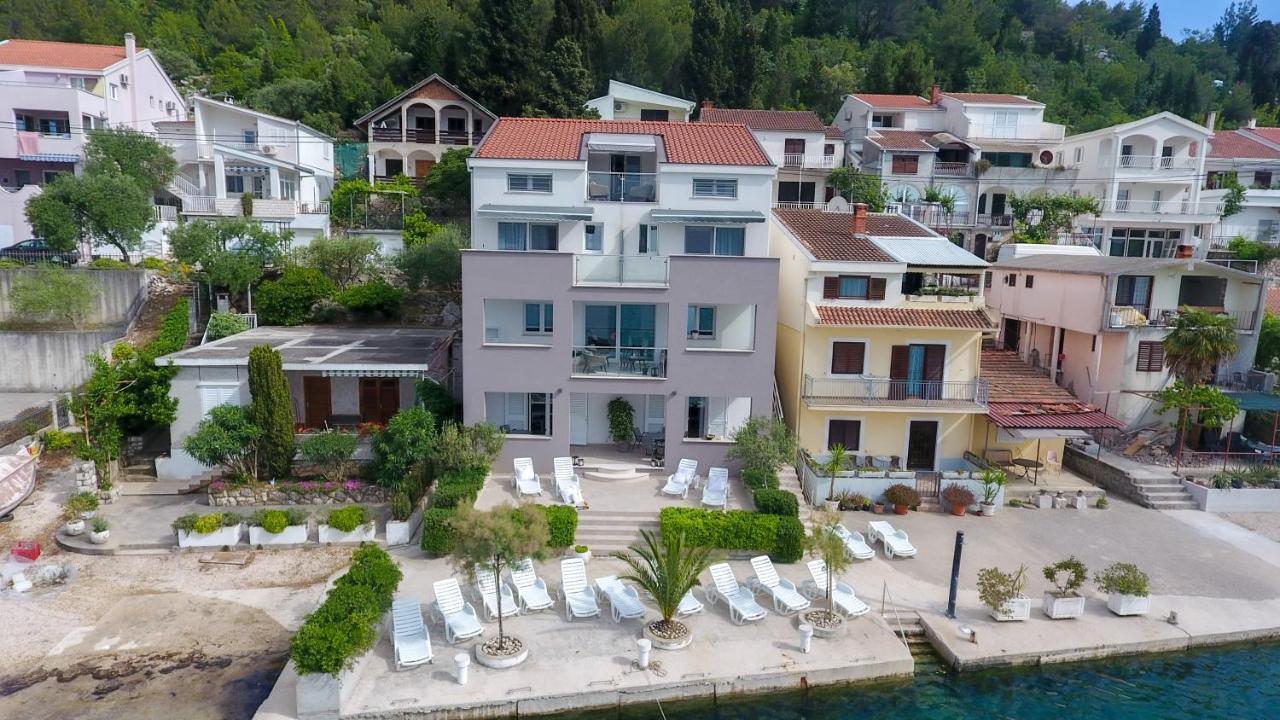 Apartment Antun - Adriatic Coast Retreat Блаце Екстериор снимка