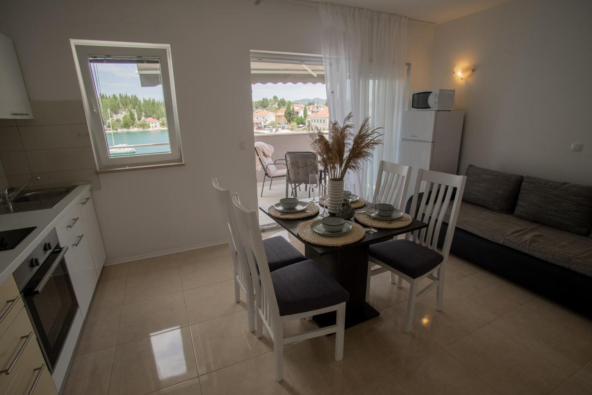 Apartment Antun - Adriatic Coast Retreat Блаце Стая снимка