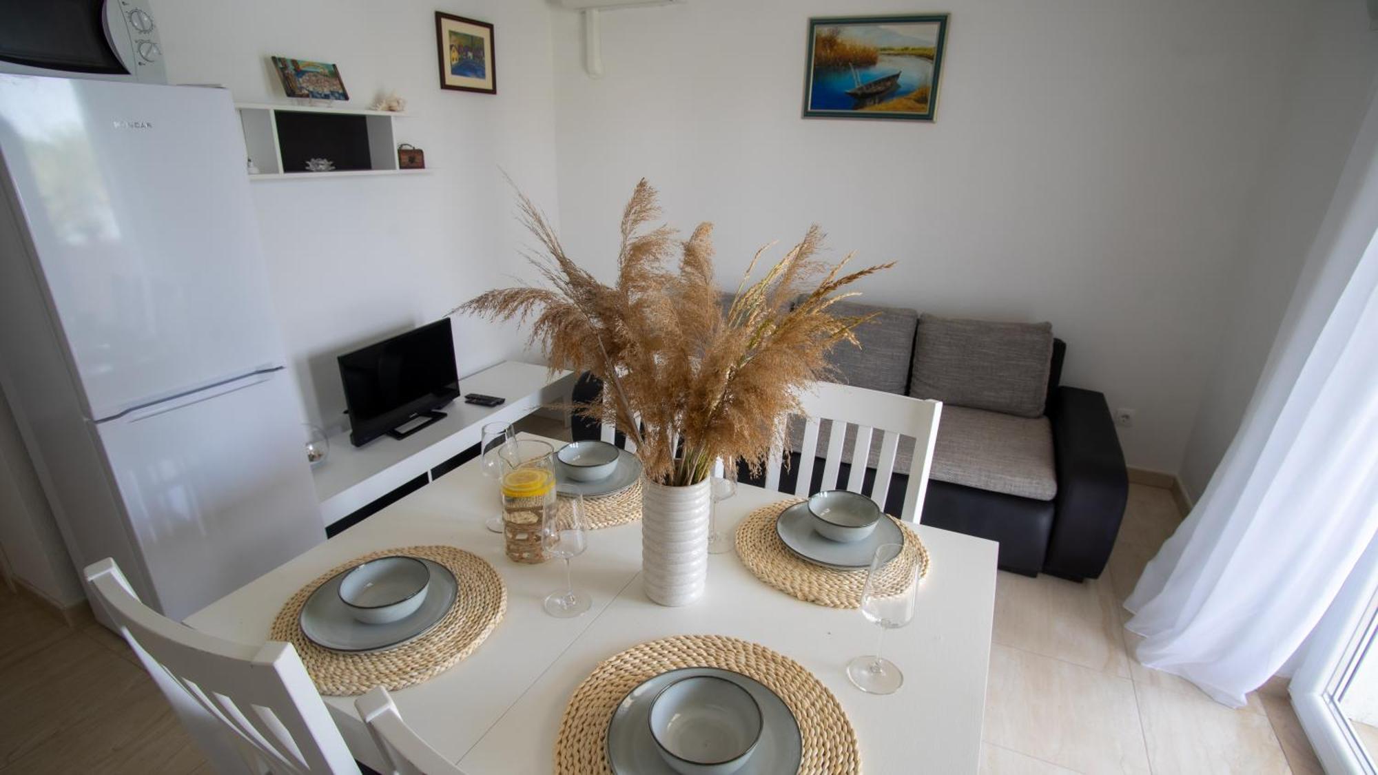 Apartment Antun - Adriatic Coast Retreat Блаце Стая снимка