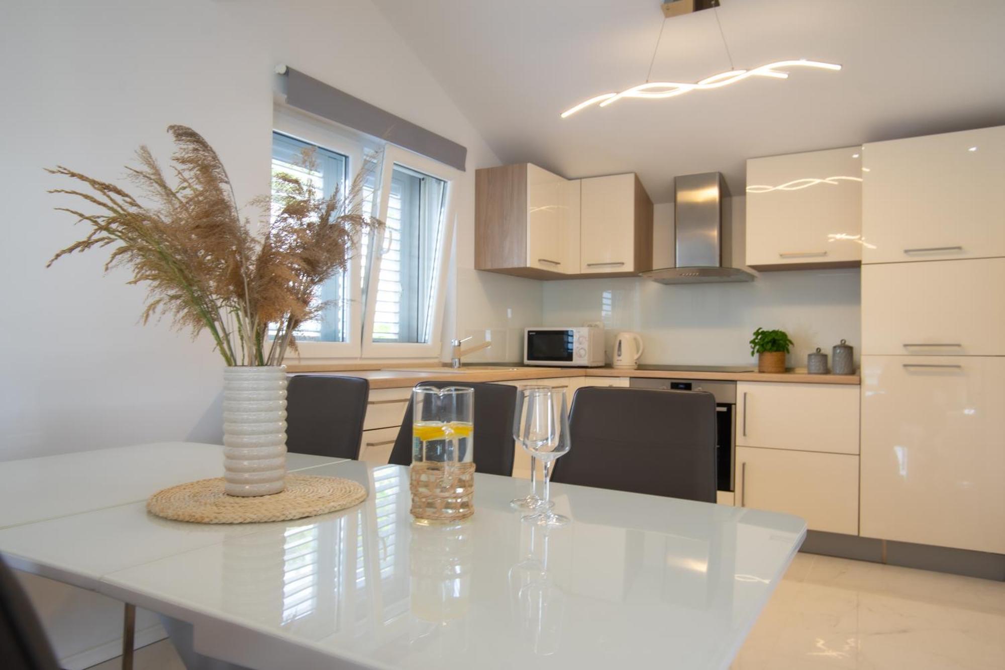 Apartment Antun - Adriatic Coast Retreat Блаце Стая снимка
